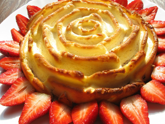 Обои картинки фото автор, varvarra, еда, пироги, клубника, пирог