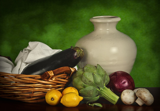 Обои картинки фото еда, натюрморт, грибы, артишок, баклажан, лук, посуда