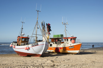 Картинка корабли баркасы+ +буксиры пляж шнуны