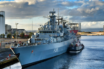 Картинка корабли крейсеры +линкоры +эсминцы причал корабль вмф