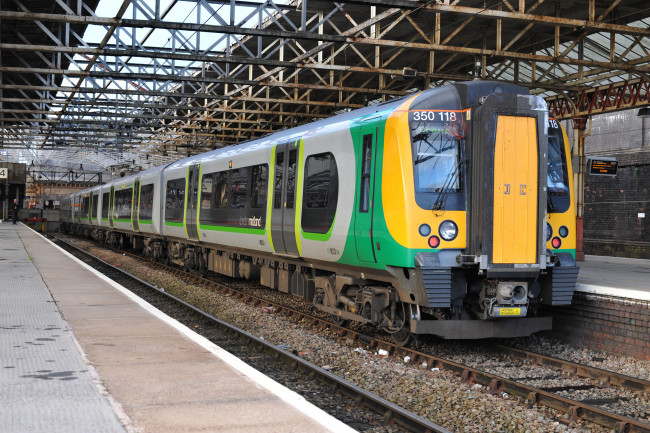 Обои картинки фото техника, электрички, железная, дорога, локомотив, состав