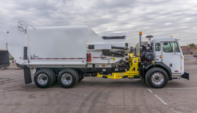 Обои картинки фото автомобили, мусоровозы, мусорщик