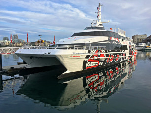 обоя v2v empress, корабли, катамараны и тримараны, катамаран