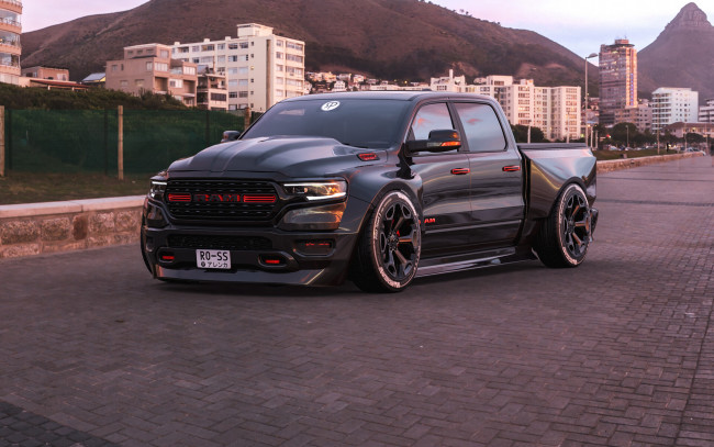 Обои картинки фото dodge ram 1500, автомобили, виртуальный тюнинг, dodge, ram, 1500, ух, какаую, грязь, он, тварить, умеет, мама, родная