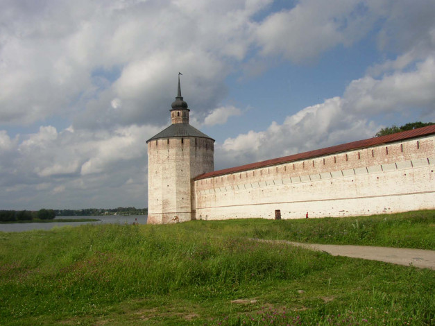 Обои картинки фото кириллов, города, исторические, архитектурные, памятники