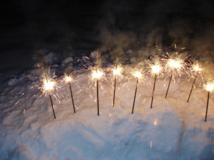 Картинка бенгальские огни разное