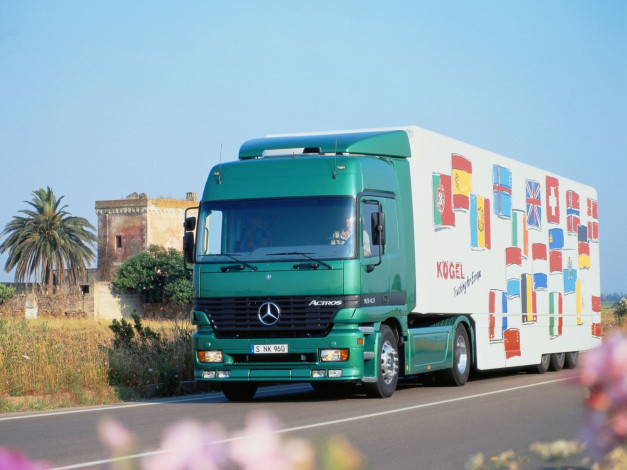 Обои картинки фото автомобили, mercedes, trucks