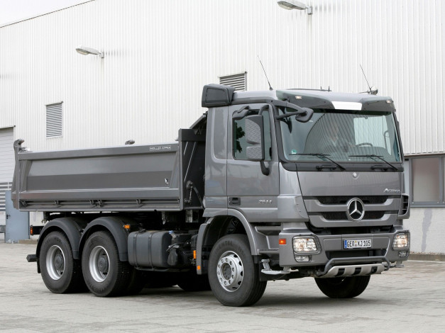 Обои картинки фото автомобили, mercedes, trucks