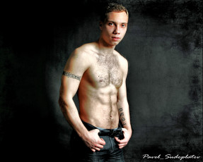 Картинка мужчины павел судоплатов портрет татуировки