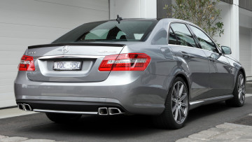 Картинка mercedes автомобили benz скорость автомобиль мощь стиль