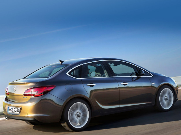 Обои картинки фото автомобили, opel, небо