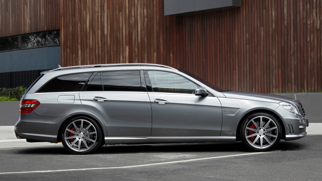 Обои картинки фото mercedes, автомобили, benz, скорость, мощь, автомобиль, стиль