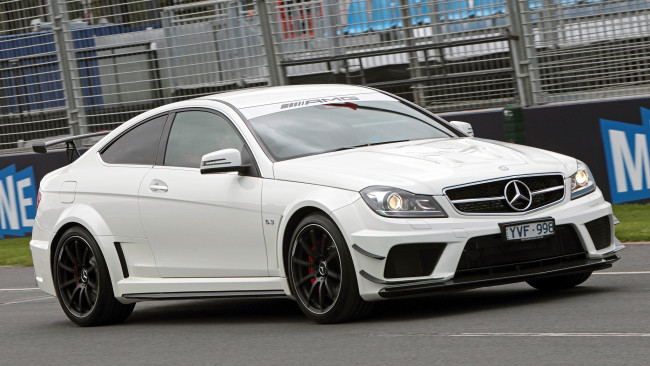 Обои картинки фото mercedes, coupe, автомобили, benz, автомобиль, стиль, мощь, скорость