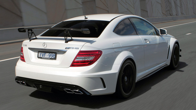 Обои картинки фото mercedes, coupe, автомобили, benz, автомобиль, стиль, мощь, скорость