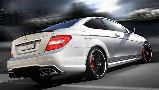 Обои картинки фото mercedes, coupe, автомобили, benz, мощь, скорость, стиль, автомобиль