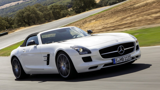 Обои картинки фото mercedes, sls, автомобили, benz, автомобиль, стиль, мощь, скорость