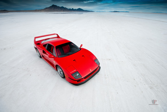 Обои картинки фото автомобили, ferrari, красный, берег