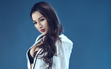 Картинка девушки shen+lu взгляд девушка