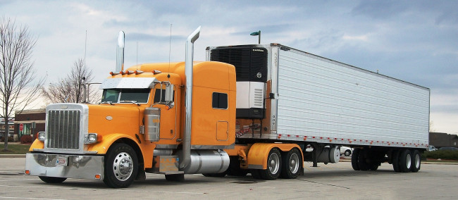 Обои картинки фото peterbilt, автомобили, motors, company, классические, грузовики, седельные, тягачи, сша