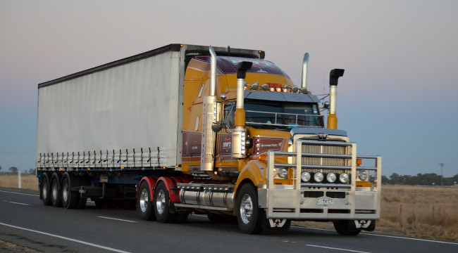 Обои картинки фото western star, автомобили, werwolf, western, star, trucks, тяжелые, грузовики, запчасти, сша