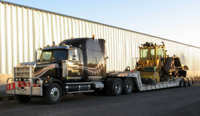 Обои картинки фото western star, автомобили, western, star, trucks, тяжелые, грузовики, запчасти, сша