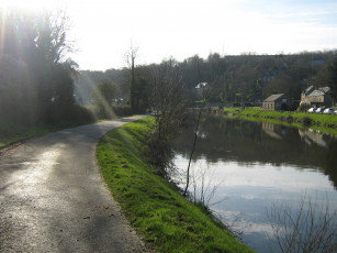 Картинка динан +франция города -+пейзажи река ранс вода франция природа дома