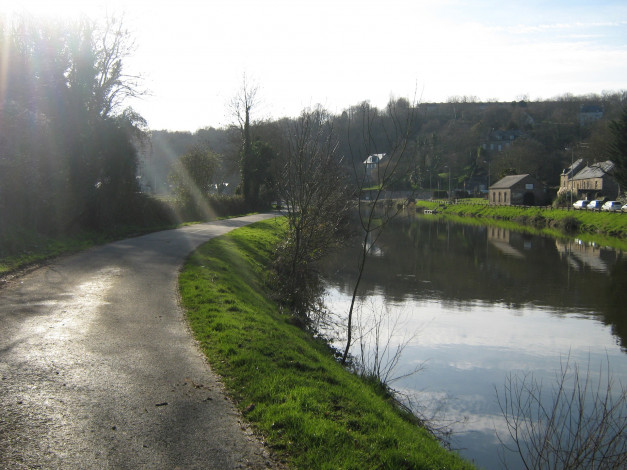 Обои картинки фото динан,  франция, города, - пейзажи, река, ранс, вода, франция, природа, дома