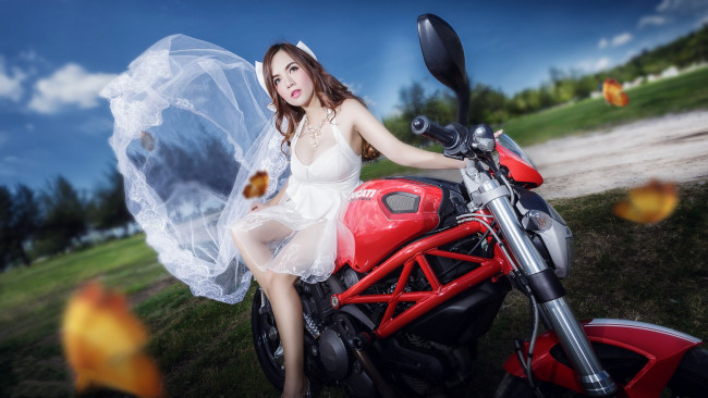 Обои картинки фото мотоциклы, мото с девушкой, девица, байк
