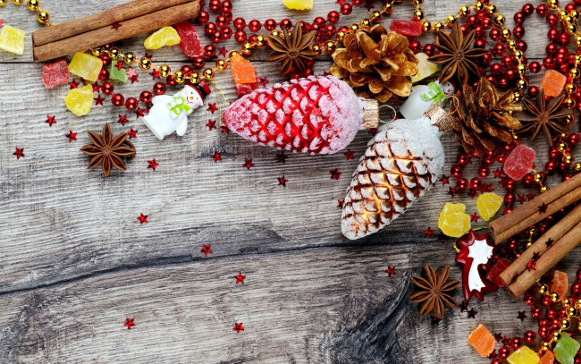 Обои картинки фото праздничные, украшения, звездочки, мармелад, корица, шишки, ваниль, гирлянда, доски, игрушки