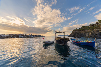 Картинка корабли разные+вместе река лес