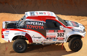 обоя toyota hilux rally car 2012, автомобили, toyota, 2012, car, hilux, rally