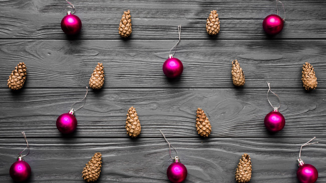 Обои картинки фото праздничные, - разное , новый год, шарики, шишки