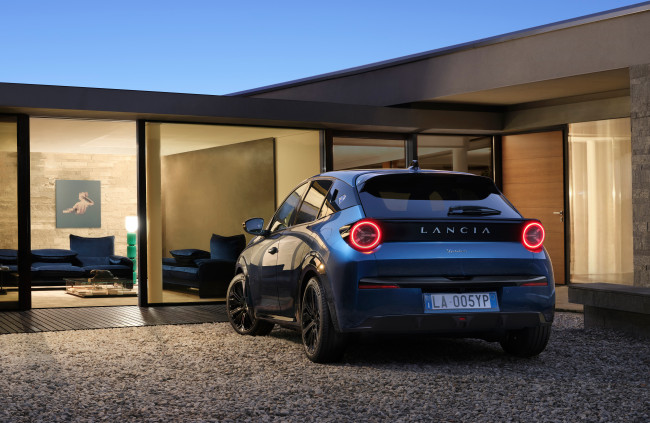 Обои картинки фото автомобили, lancia