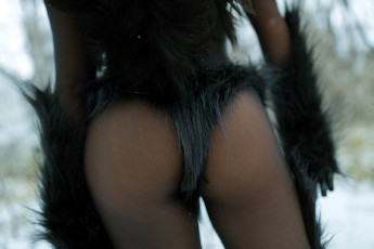 обоя девушки, nonsummerjack, образ, косплей, костюм, наряд, мех, лапы, снег, попа