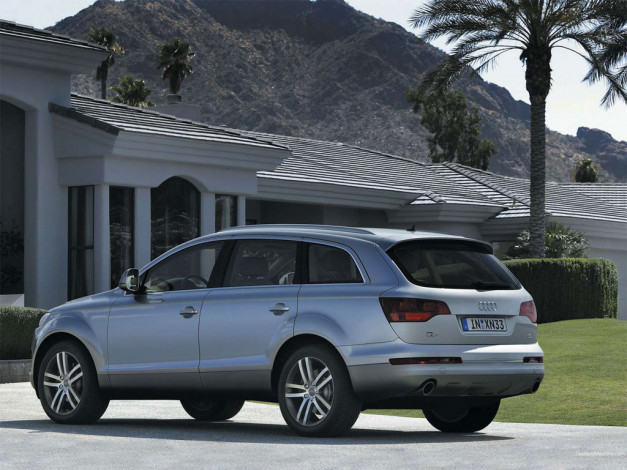 Обои картинки фото audi, q7, line, автомобили