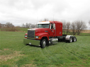 Картинка автомобили mack