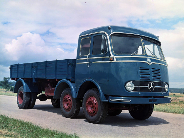 Обои картинки фото lp333, автомобили, mercedes, trucks