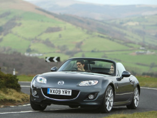 Картинка автомобили mazda