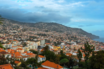 Картинка funchal+madeira города -+панорамы панорама дома португалия madeira funchal