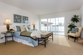 Картинка интерьер спальня кровать