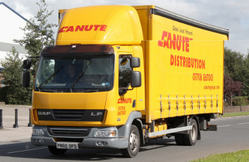 Картинка daf автомобили daf+ выставка улица trucks нидерланды автобусы nv тягачи седельные шасси