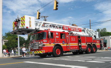 Картинка автомобили пожарные+машины спецтехника пожарный автомобиль красный колеса