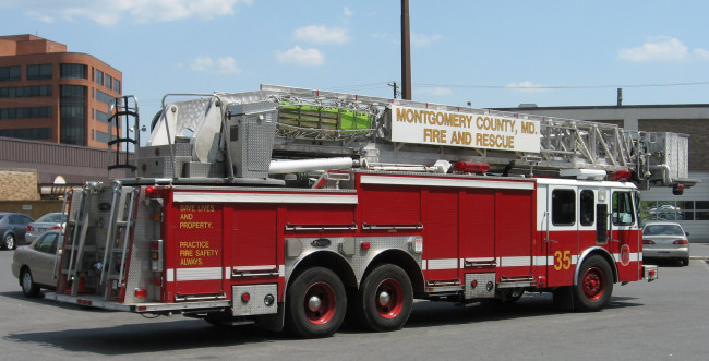 Обои картинки фото автомобили, пожарные машины, автомобиль, спецтехника, пожарный, красный, колеса