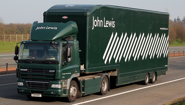 Обои картинки фото daf, автомобили, daf , выставка, улица, автобусы, trucks, nv, нидерланды, шасси, седельные, тягачи