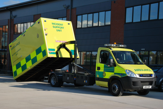 Обои картинки фото автомобили, скорая помощь, помощь, медицинская, спецтехника