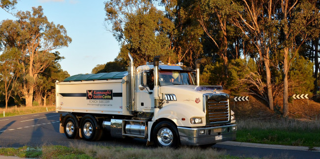 Обои картинки фото mack trident, автомобили, mack, тягач, седельный, грузовик, тяжелый