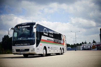Картинка автомобили автобусы man 2015г fc ausburg fuball-club supreme coach l lions