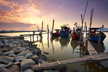 Картинка корабли лодки +шлюпки рассвет залив