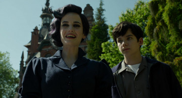 Картинка кино+фильмы miss+peregrine`s+home+for+peculiar+children мисс сапсан джейкоб