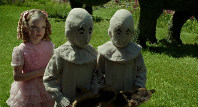 Обои картинки фото кино фильмы, miss peregrine`s home for peculiar children, близнецы, клэр, дети